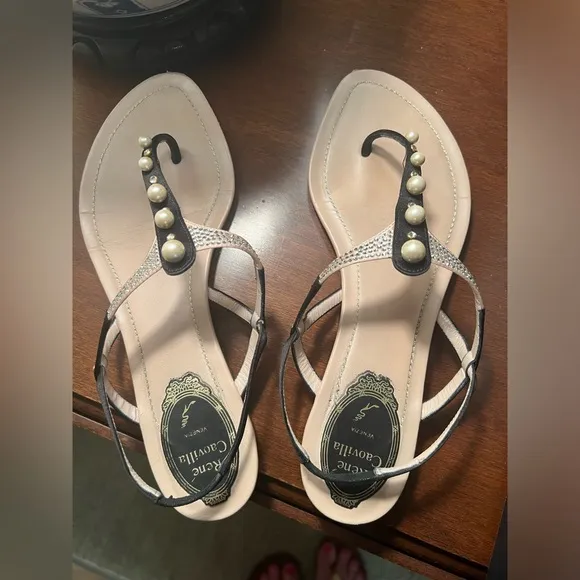Rene Caovilla 37.5 pearl and crystal thong flat sandals VGUC