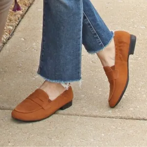 Rog Hommerson Trendy Tan Loafers Size 8