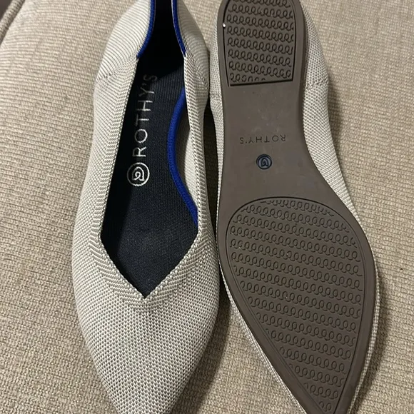 Rothy’s pointed toe grey flats