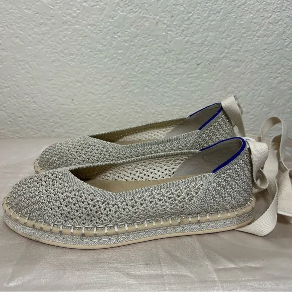 Rothy’s The Espadrille in Diamond Metallic Cream Silver Size 7