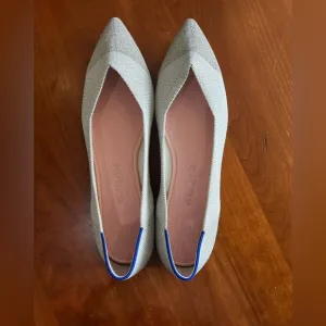 Rothy’s The Point Flats in Sand Beige with Blue Trim – Size 10.5 Shoes