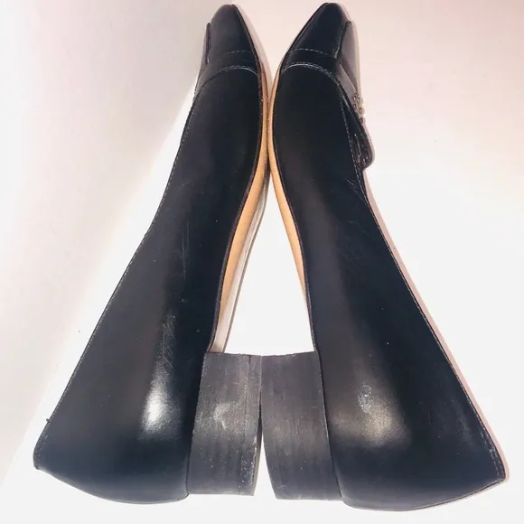 Salvatore Ferragamo Black Leather Ballet Flats