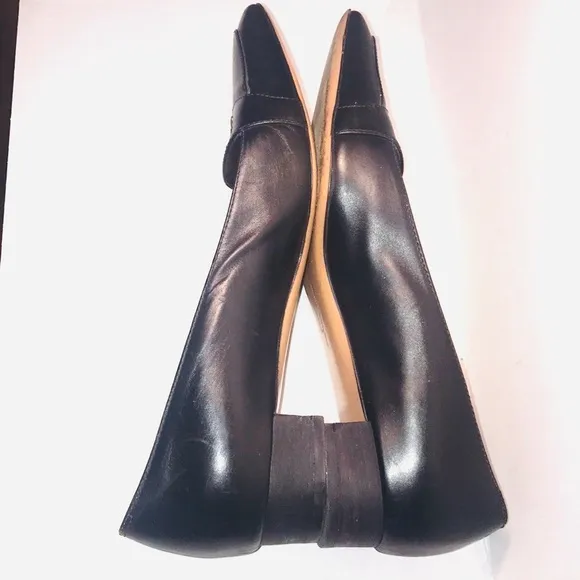 Salvatore Ferragamo Black Leather Ballet Flats