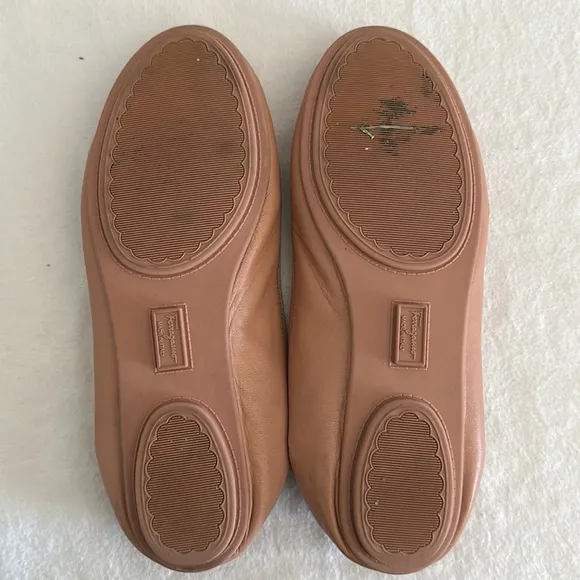 Salvatore Ferragamo Vignola Gancio Scrunched Ballet Flats