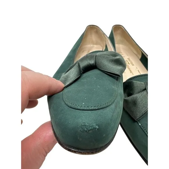Salvatore Ferragamo Womens Green Suede Bow Loafers Elegant &amp; Timeless Size 9.5