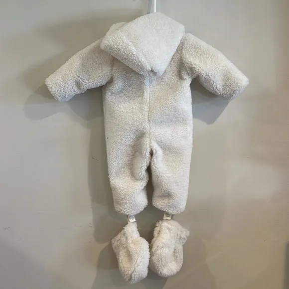 Sam New York flawless 3-6 month‎ baby snow suit with boots fleece