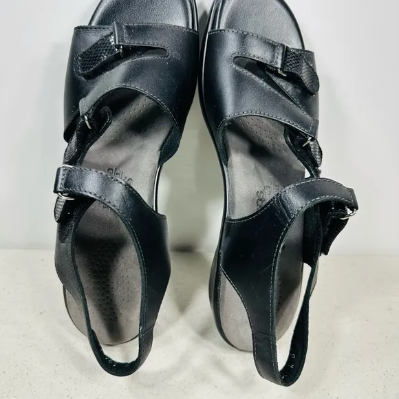SAS Black Leather Strappy Sandals Women's 9 N