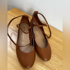 Schutz Women's Brown Leather Ballet Flats
