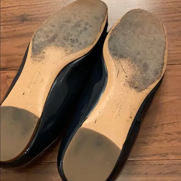 Size 7.5 navy ferragamo ballet flats
