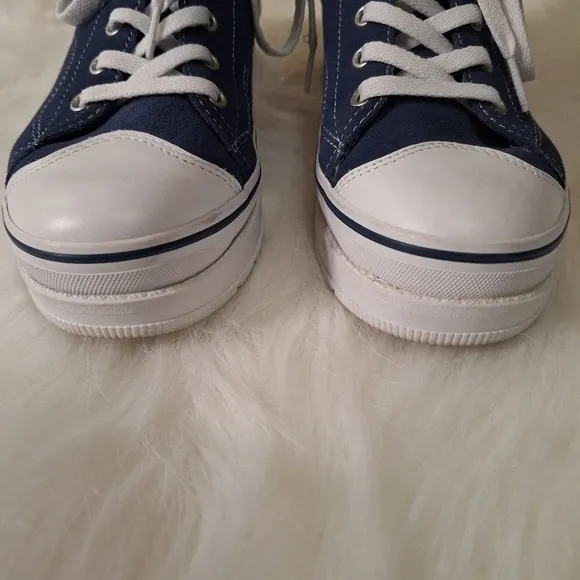 SKETCHERS 90's Retro InspiredPlatform Blue Suede SZ 8 Excellent Condition Y2K
