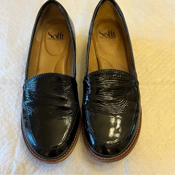 SOFFT Napoli Patent Leather Loafers Size 7M Black Classic and Elegant