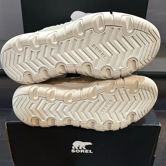 SOREL EXPLORER II JOAN COZY BOOTS IN ANCIENT FOSSIL/SEA SALT SZ 6.5 NEW IN BOX!