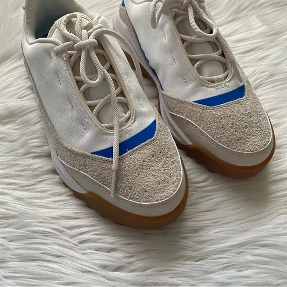 Sorel Ona 718 Low Sneaker 9.5 NIB Sea Salt / Chalk