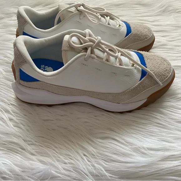 Sorel Ona 718 Low Sneaker 9.5 NIB Sea Salt / Chalk