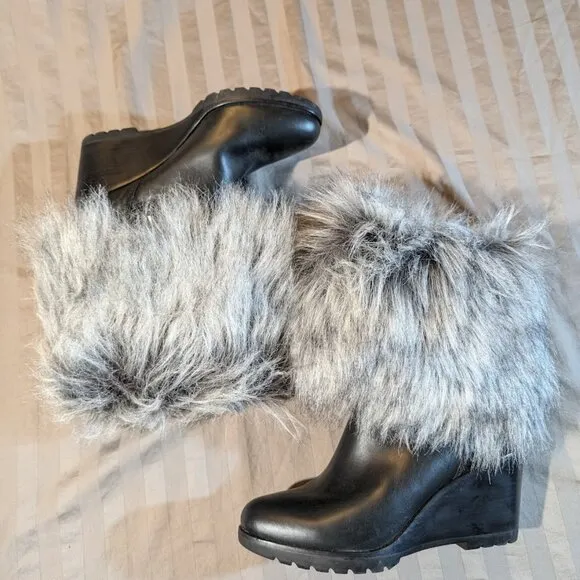 Sorel Park City Short Wedge Booties Faux Fur Black, Size 8.5