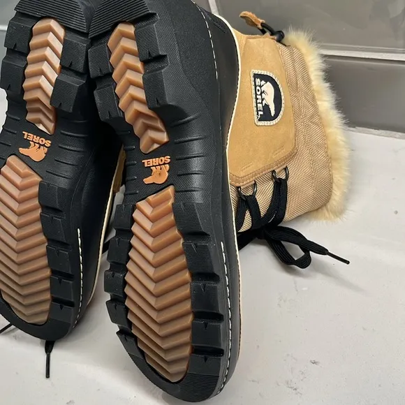 Sorel Women’s Crew Tivoli Snow Winter Boots Quarry Tan Size 7 NWT
