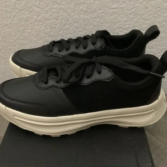SOREL Women's Ona 503 Everyday Low-Top Lace-Up Platform Sneakers, size 7…
