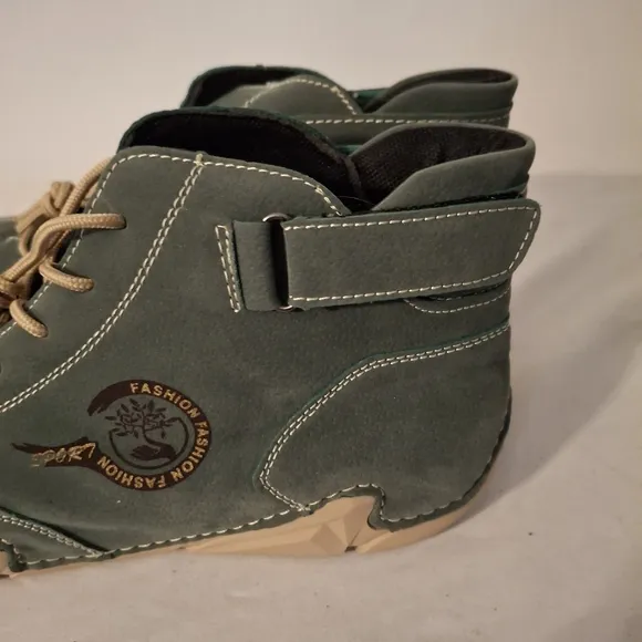 Spor7 Two-tone Hunter Green and Tan Men's High-Top Sneakers with Suede Texture