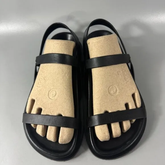 ST.AGNI 30mm Mio Leather Flat Sandals, Size 37