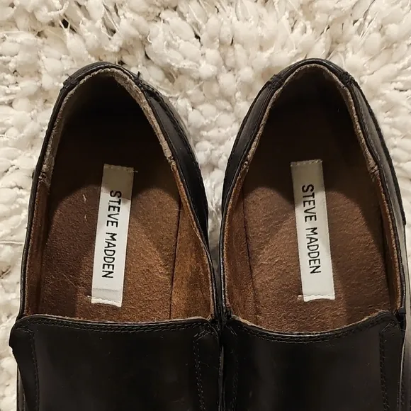 Steve Madden Black Loafers with Smooth Leather and Polished Finish