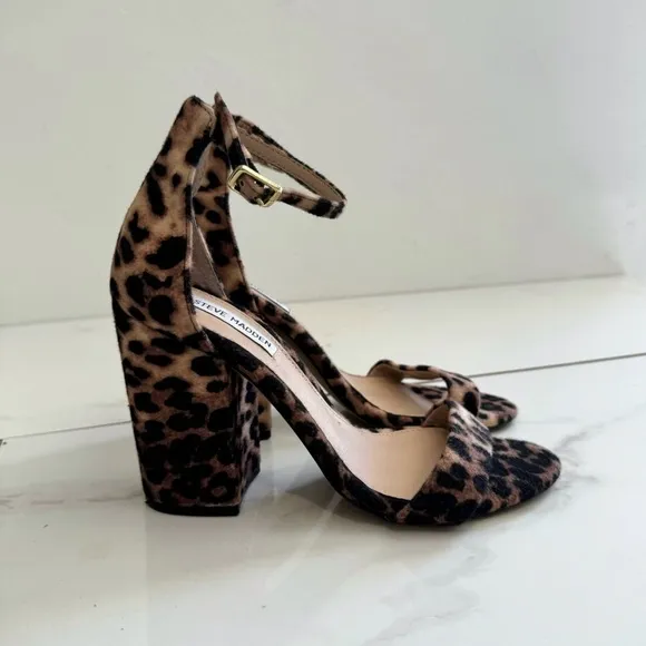 Steve Madden Carrson Strappy Leopard Print Sandals size 8