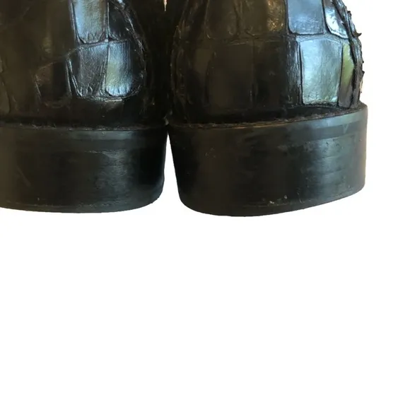 STUART Weitzman 10 N black reptile texture leather loafers with decorative ring