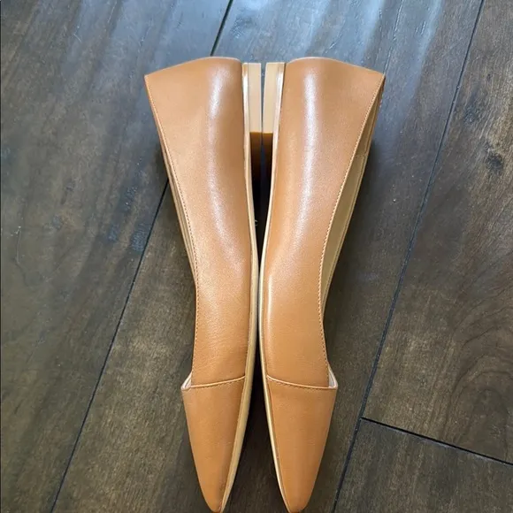 Stuart Weitzman Avenue Leather Ballet Flats