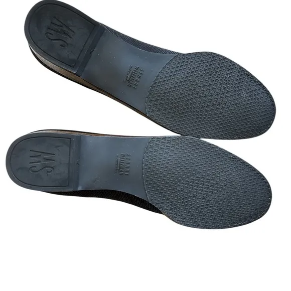 Stuart Weitzman Black Loafers with Bow and Tortoise Trim and Heel-11m
