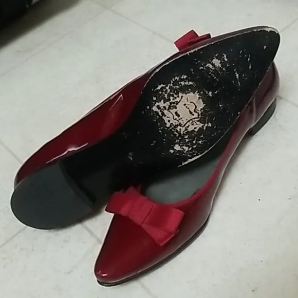 STUART WEITZMAN pointy toe flats