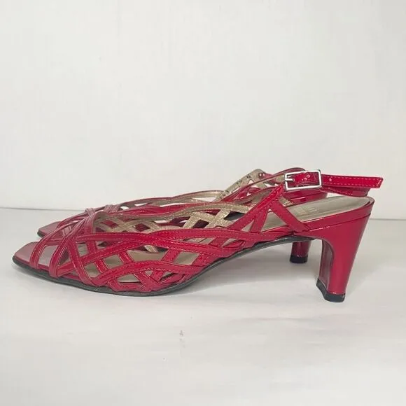 Stuart Weitzman 90s Linner Sandals Red patent Leather Strap y Low Heels …