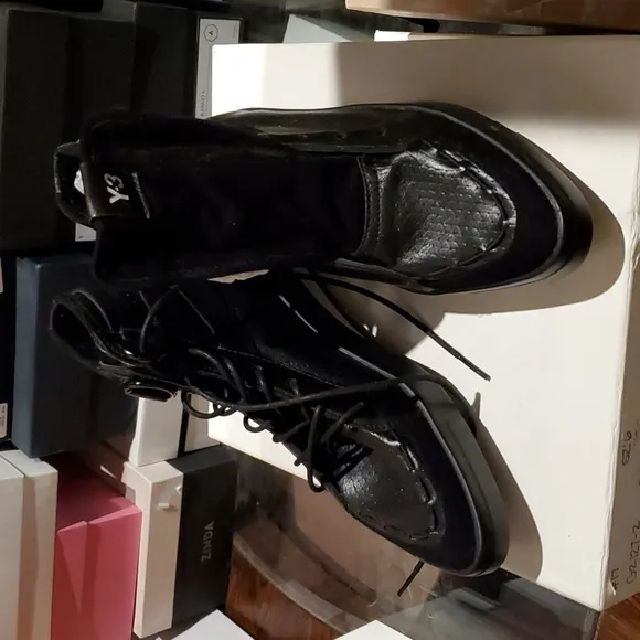 Sz 5.5 Nwob Y-3 high top leather sneakers