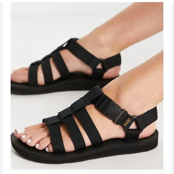 Teva Dorado strappy sandals in black