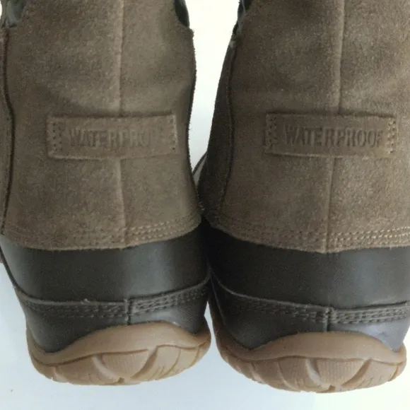 The North Face Nuptse Purna Brown Suede Waterproof Insulated Boots, Size 7.5