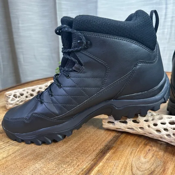 The North Face STORM STRIKE II WATERPROOF BOOTS NON SLIP INSULATED Size 13