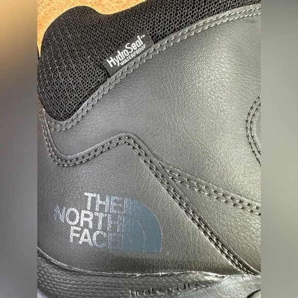 The North Face STORM STRIKE II WATERPROOF BOOTS NON SLIP INSULATED Size 13