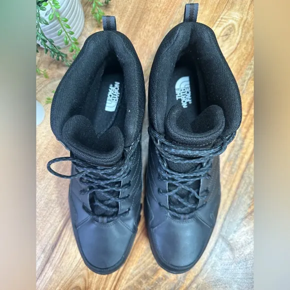 The North Face STORM STRIKE II WATERPROOF BOOTS NON SLIP INSULATED Size 13