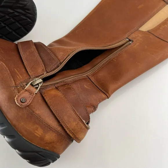 The North Face Women's Tall Boot size 7.5