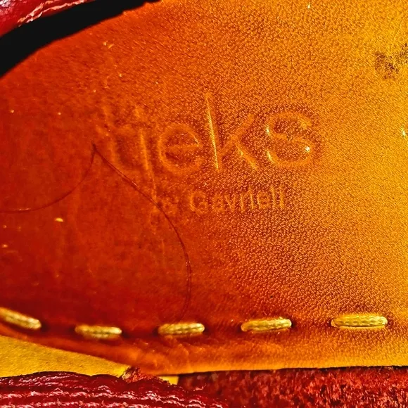 Tieks maroon ballet flats