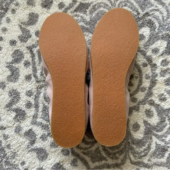 Tom’s baby pink ballet flats