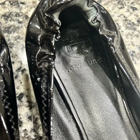 TORY BURCH 9 sz PATENT BLACK LEATHER BALLET FLATS