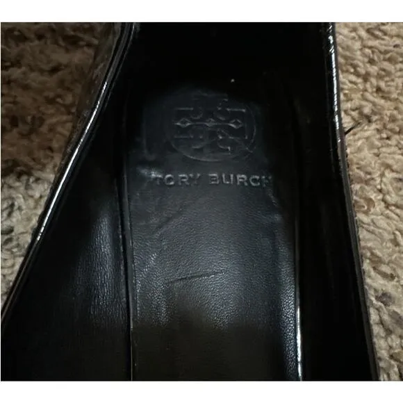 Tory Burch Black Patent Leather Ballet Flats Medallion Size 8.5
