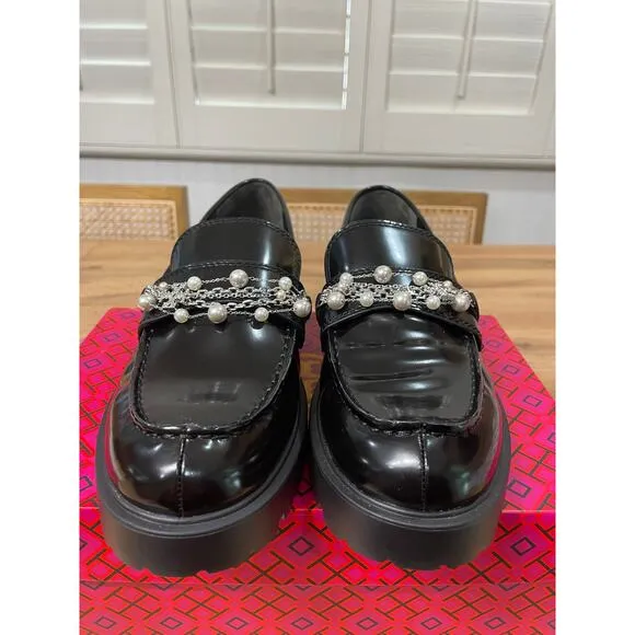 Tory Burch Classic Embellished Medallion Lug Loafer Black Leather Size 8 NIB