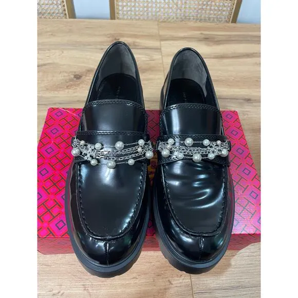 Tory Burch Classic Embellished Medallion Lug Loafer Black Leather Size 8 NIB