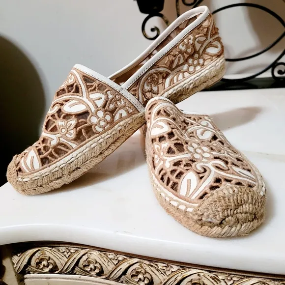 Tory Burch Lucia Embroidered Lace Espadrilles Shoes Tan/White US 9 New