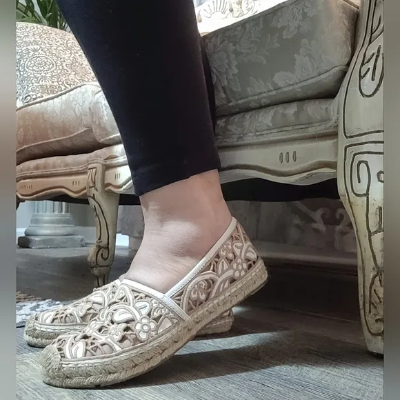 Tory Burch Lucia Embroidered Lace Espadrilles Shoes Tan/White US 9 New
