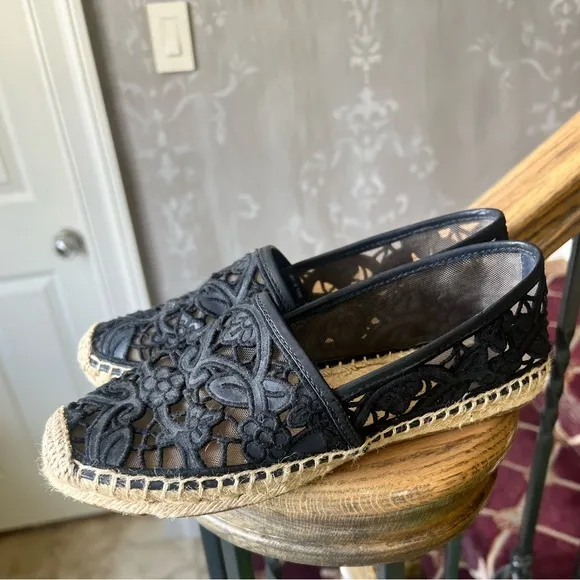 Tory Burch Lucia Lace Espadrilles 7.5. Navy excellent condition.