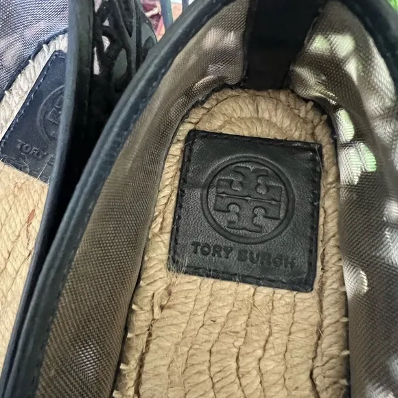 Tory Burch Lucia Lace Espadrilles 7.5. Navy excellent condition.
