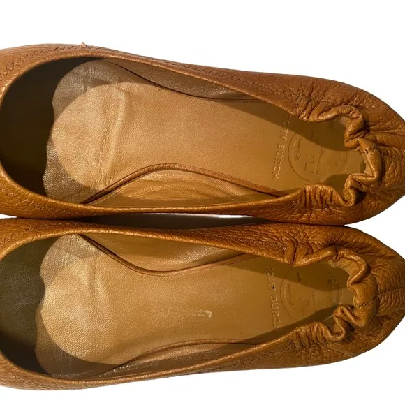 Tory Burch Royal Tan Leather Reva Flats Size 7.5