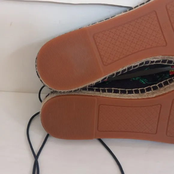 TORY BURCH SONOMA EMBROIDERED espadrilles LACE UP FLATS 9