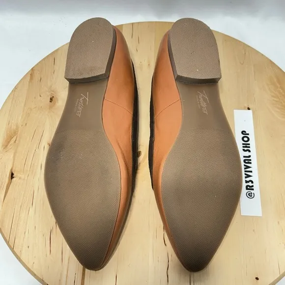 Trotters Womens Brown Leather Hannah Flats NWOB - Size 9.5